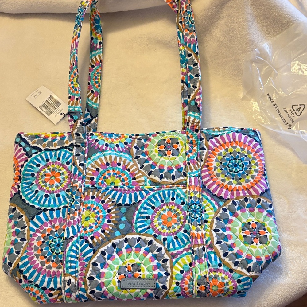 Vera Bradley sunny medallion small Tote